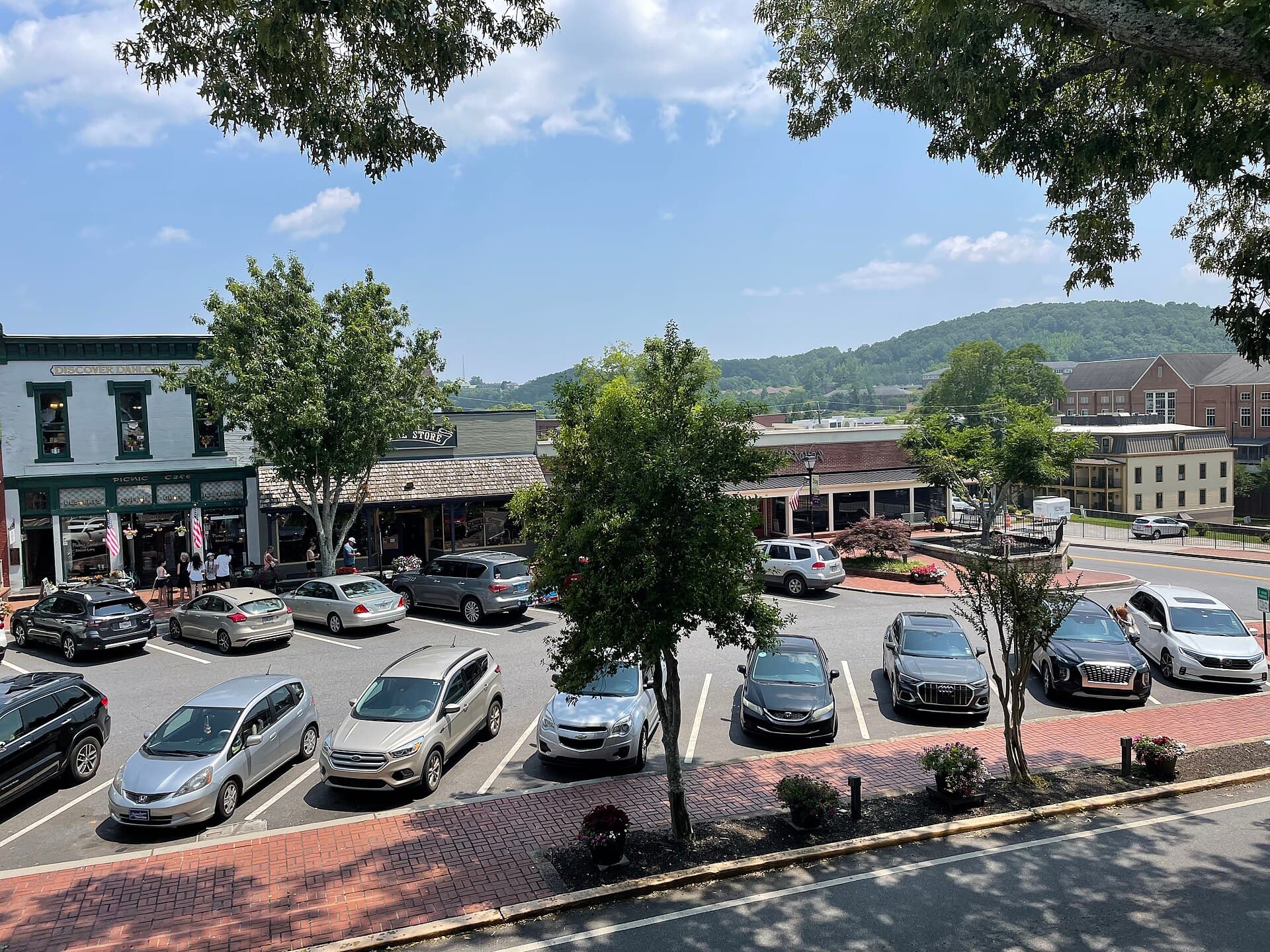 Dahlonega