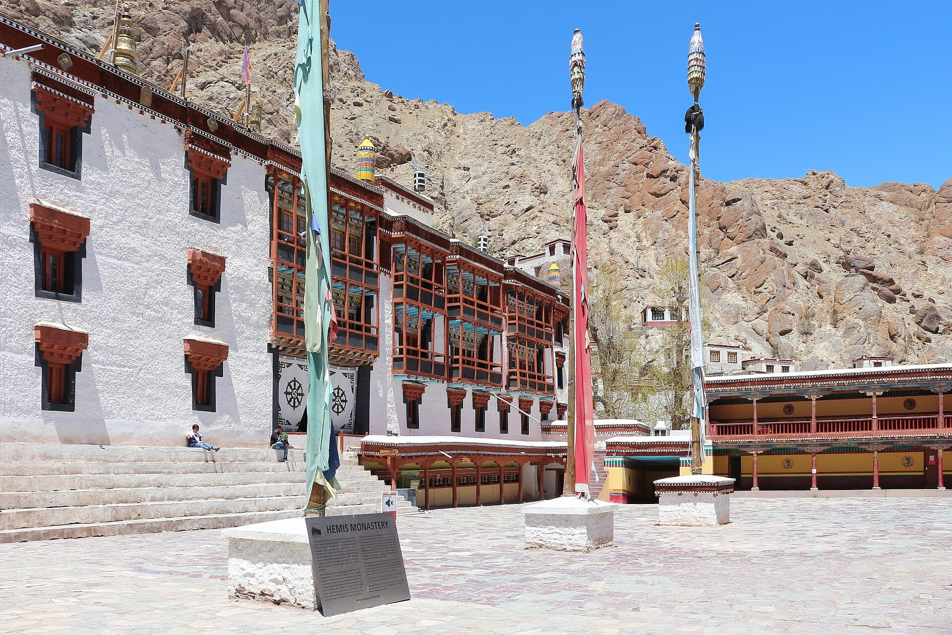 Hemis