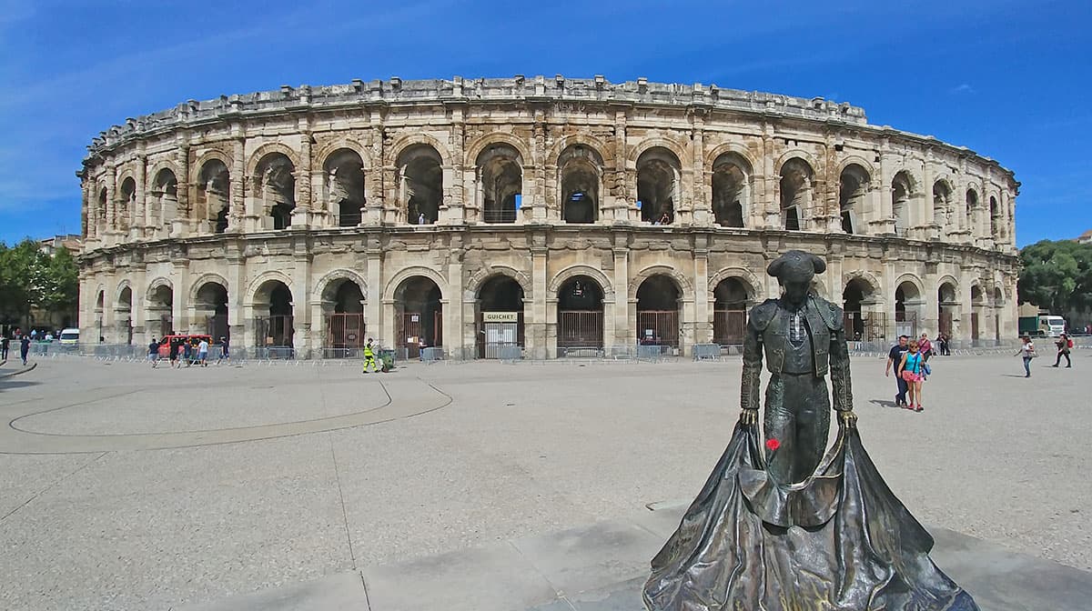 Nîmes